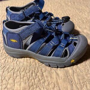 KEEN Kids Navy and Gray Sandals